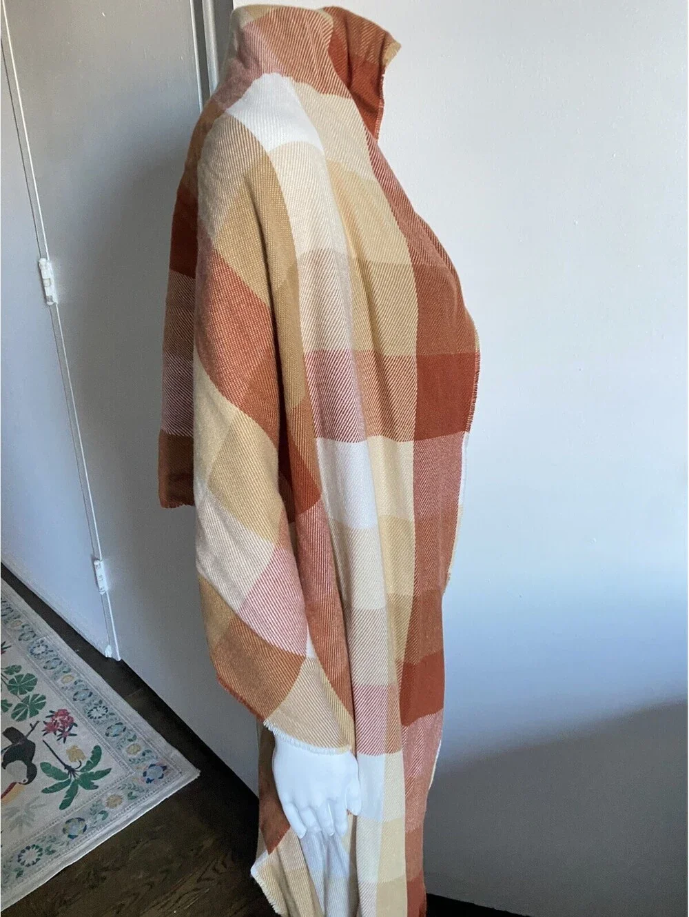 J.Crew Women's Classic Scarf Shawl Brown Tan Check Tassle Fringe 77” X 25”